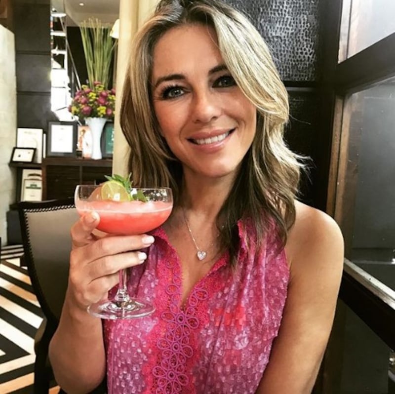 Liz Hurley, le immagini più sexy 9