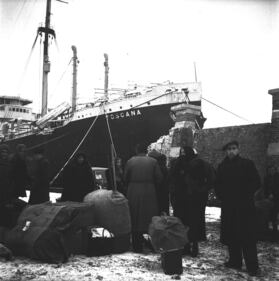 Gli italiani in fuga da Pola 4