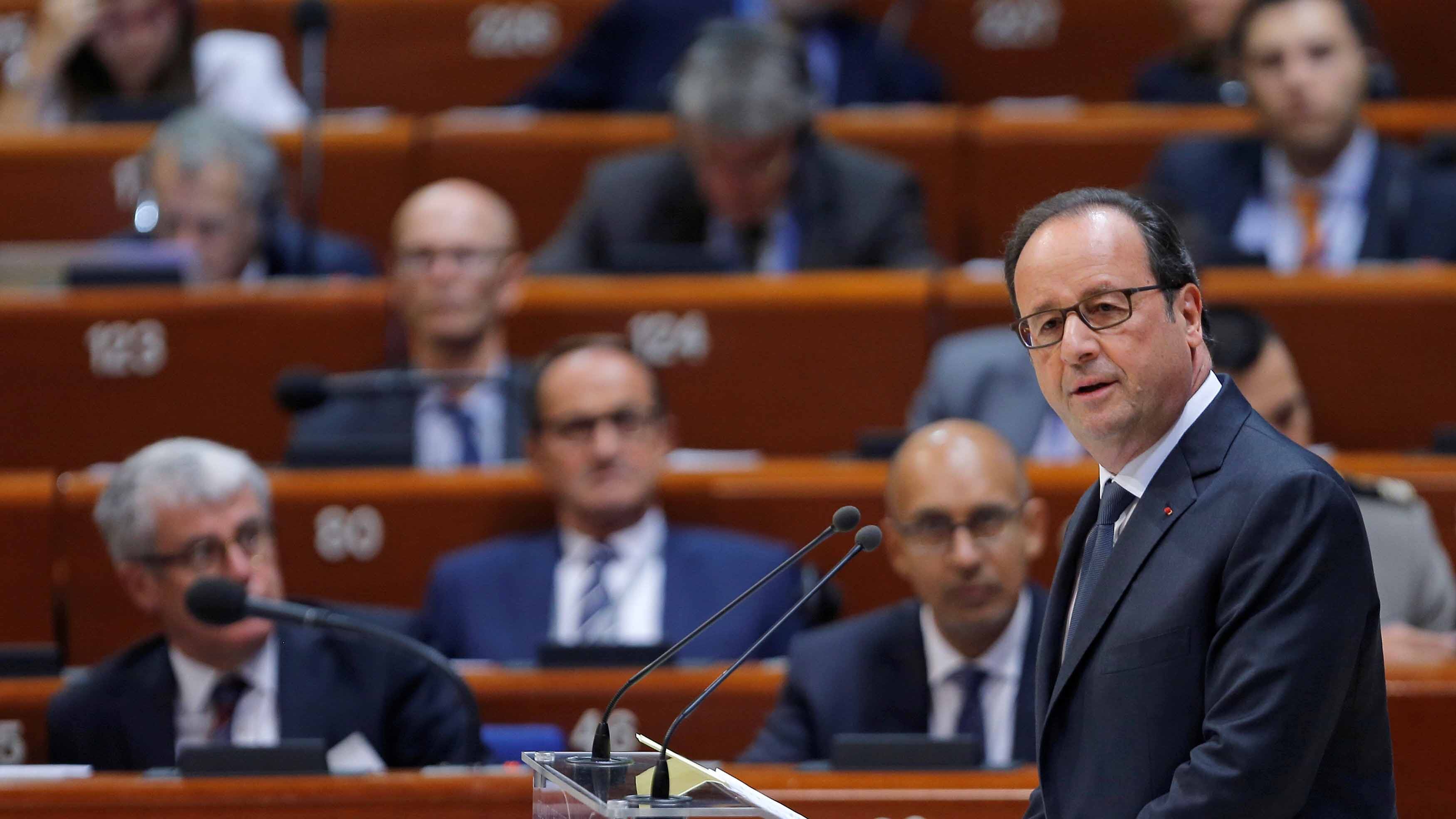 Hollande accusa il premier indiano: "Favorì azienda di un amico"