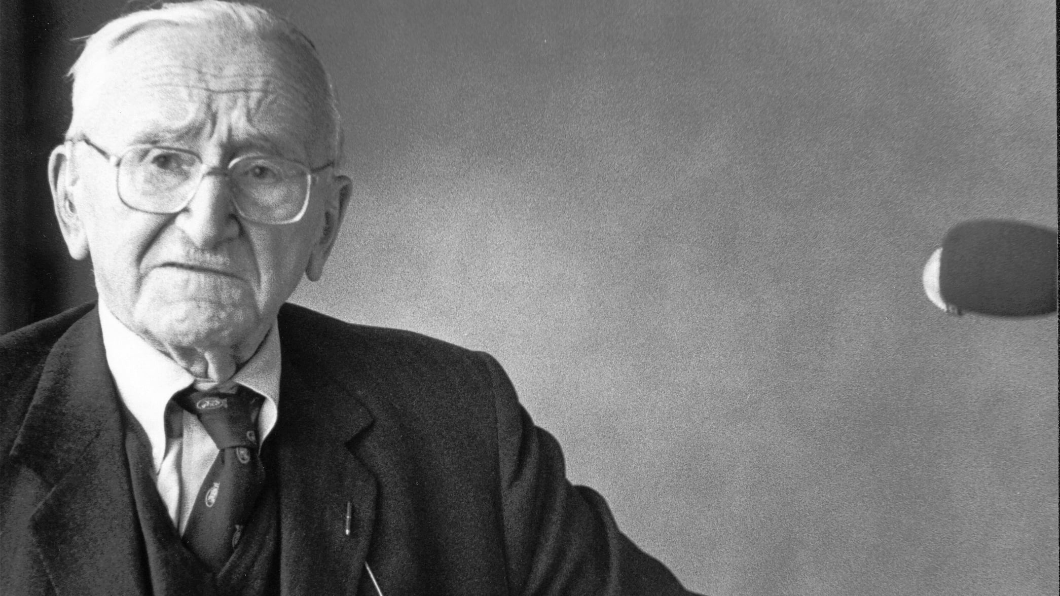 La salvezza dell'Europa è nel (vero) federalismo: parola di Von Hayek