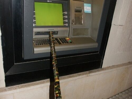 Furto con gas bancomat Banca Marche