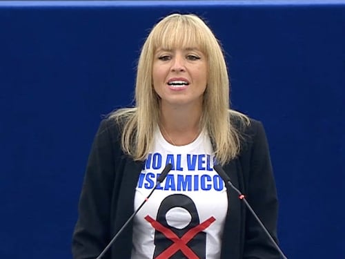 "Continuerò a essere libera". Sardone sotto scorta per le minacce degli islamici
