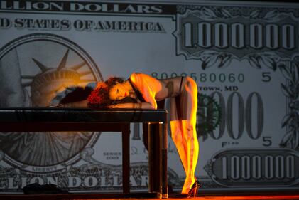Noemi Lenoir, dal tentato suicidio al Crazy Horse 5