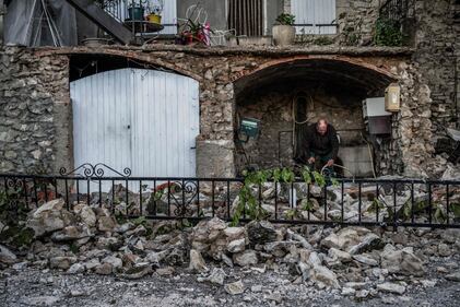 Terremoto in Albania: gli effetti della scossa magnitudo 6.5 4