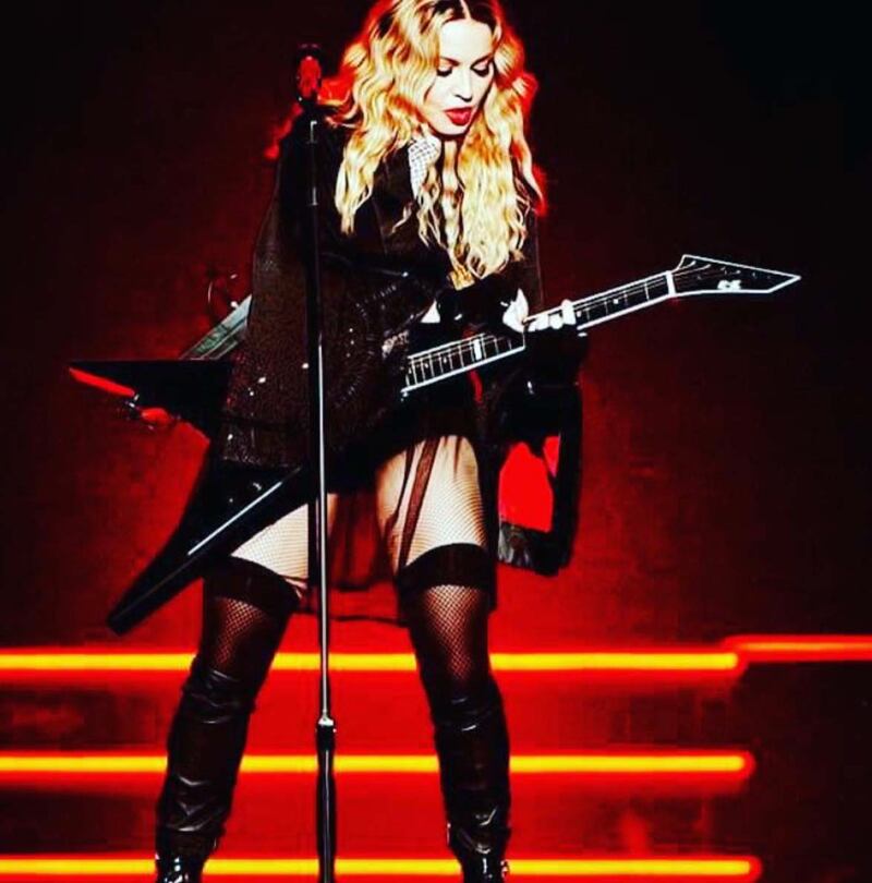 Madonna vs Paola Barale, foto 7