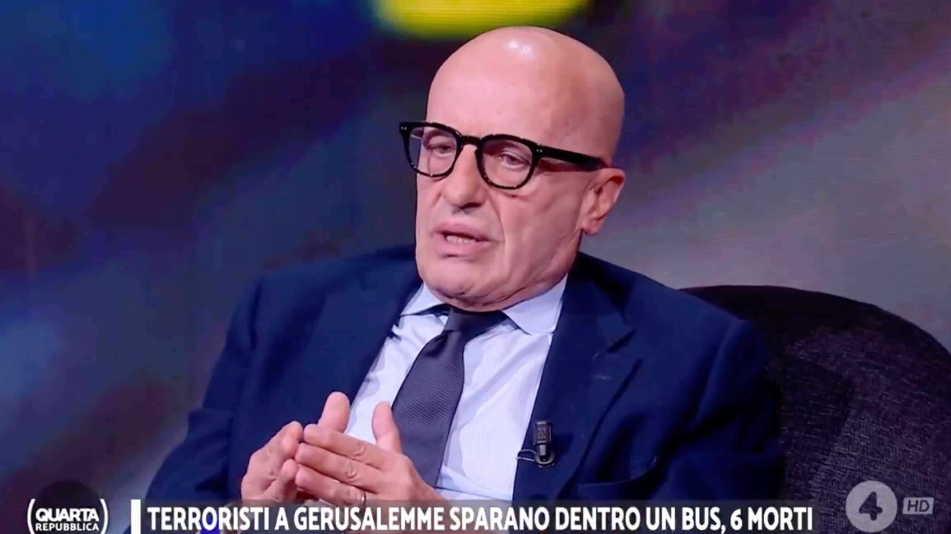 "Lei vuole le stesse cose di Hamas". Sallusti spiana il deputato 5S