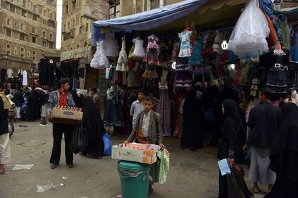 Yemen, il bazaar di Sana'a a pochi giorni dalla fine del Ramadan 1