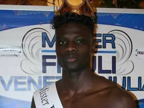 Mister Friuli è di origini senegalesi e sul web scatta la rivolta