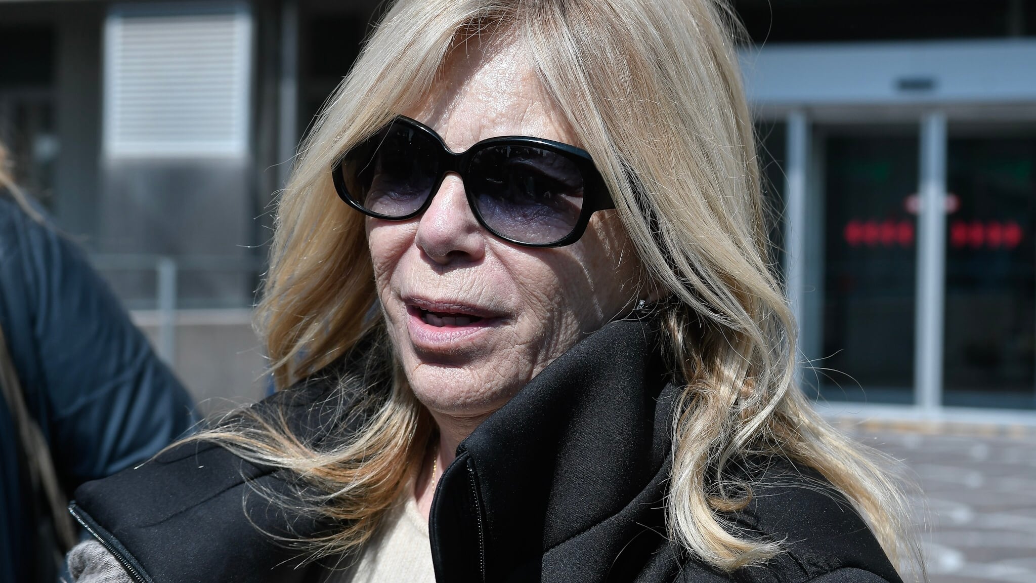 Rita Dalla Chiesa attaccata sui social: "Fate almeno un minuto di silenzio"