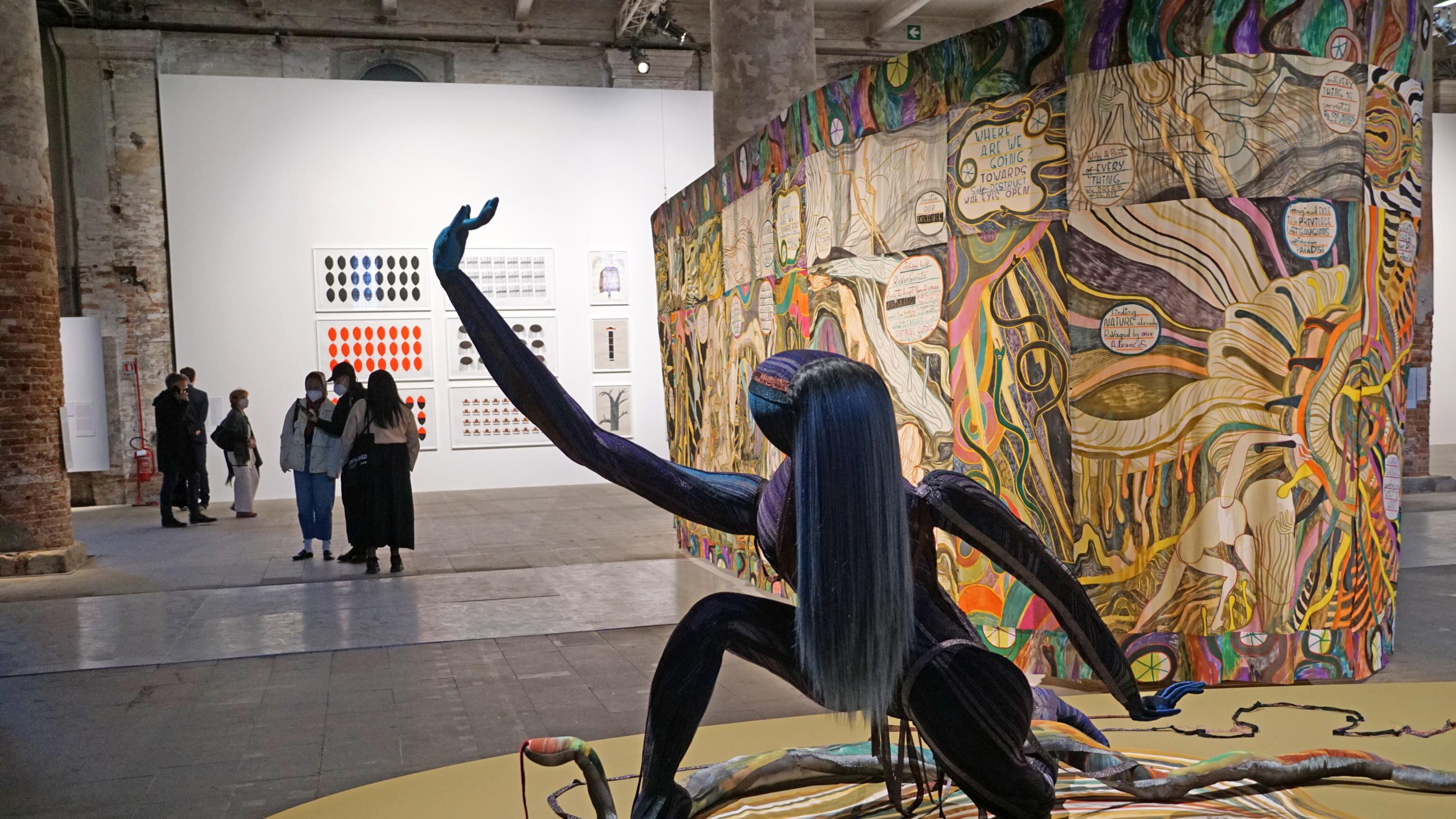 Ibridi, esoscheletri, sogni. Il surrealismo è donna