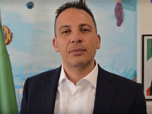 "Si mercificano i corpi". Il preside del Mozart di Roma contro l'abbigliamento inopportuno
