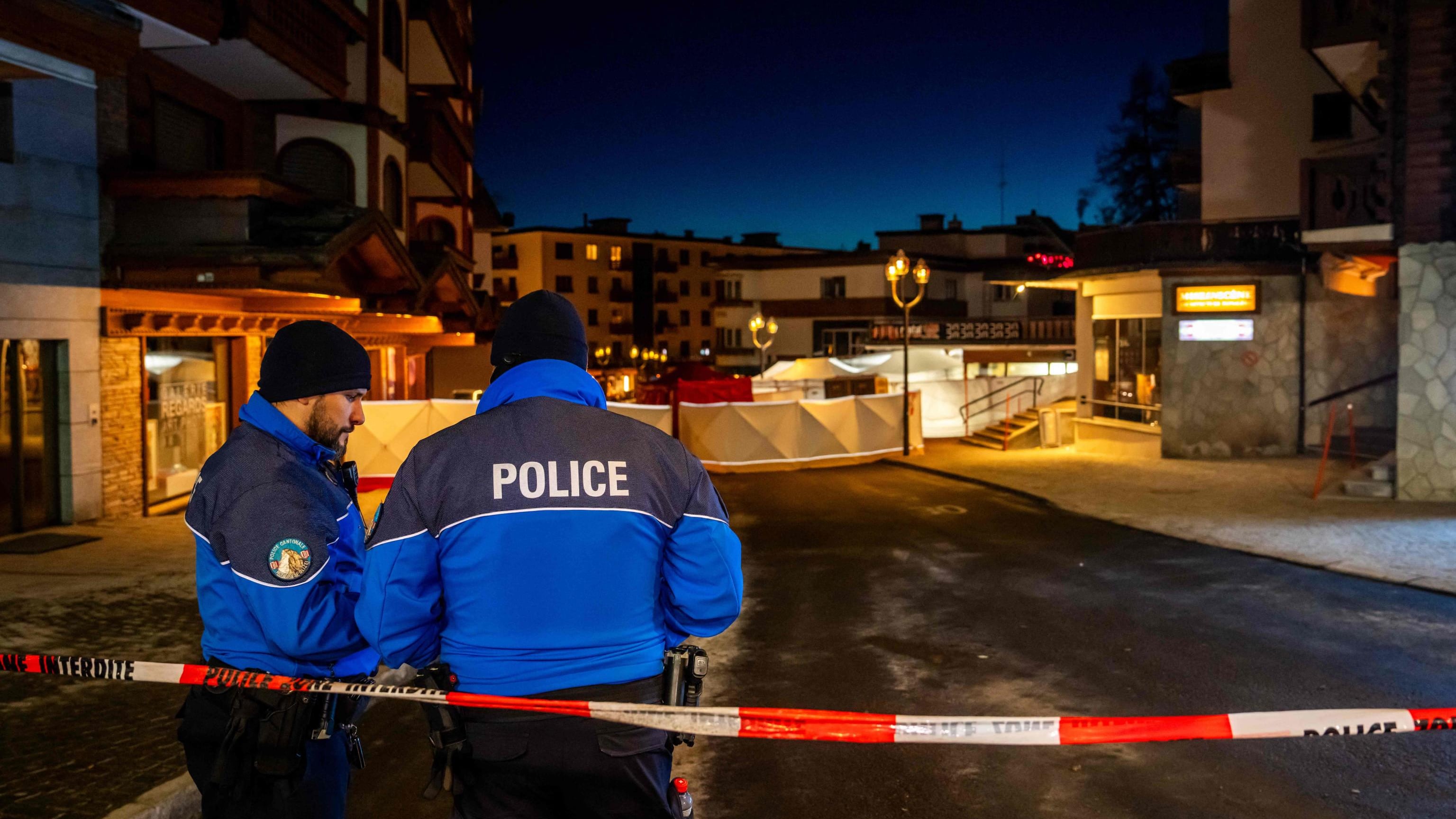 Chi sono Jacques e Jessica Moretti, i proprietari francesi del bar a Crans-Montana distrutto dalle fiamme