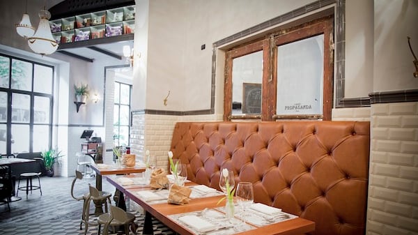 Fra il bistrò e il bar cocktail eccelsi e piatti alla romana