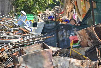 Il Parco Sud trasformato dai rom in una discarica 12