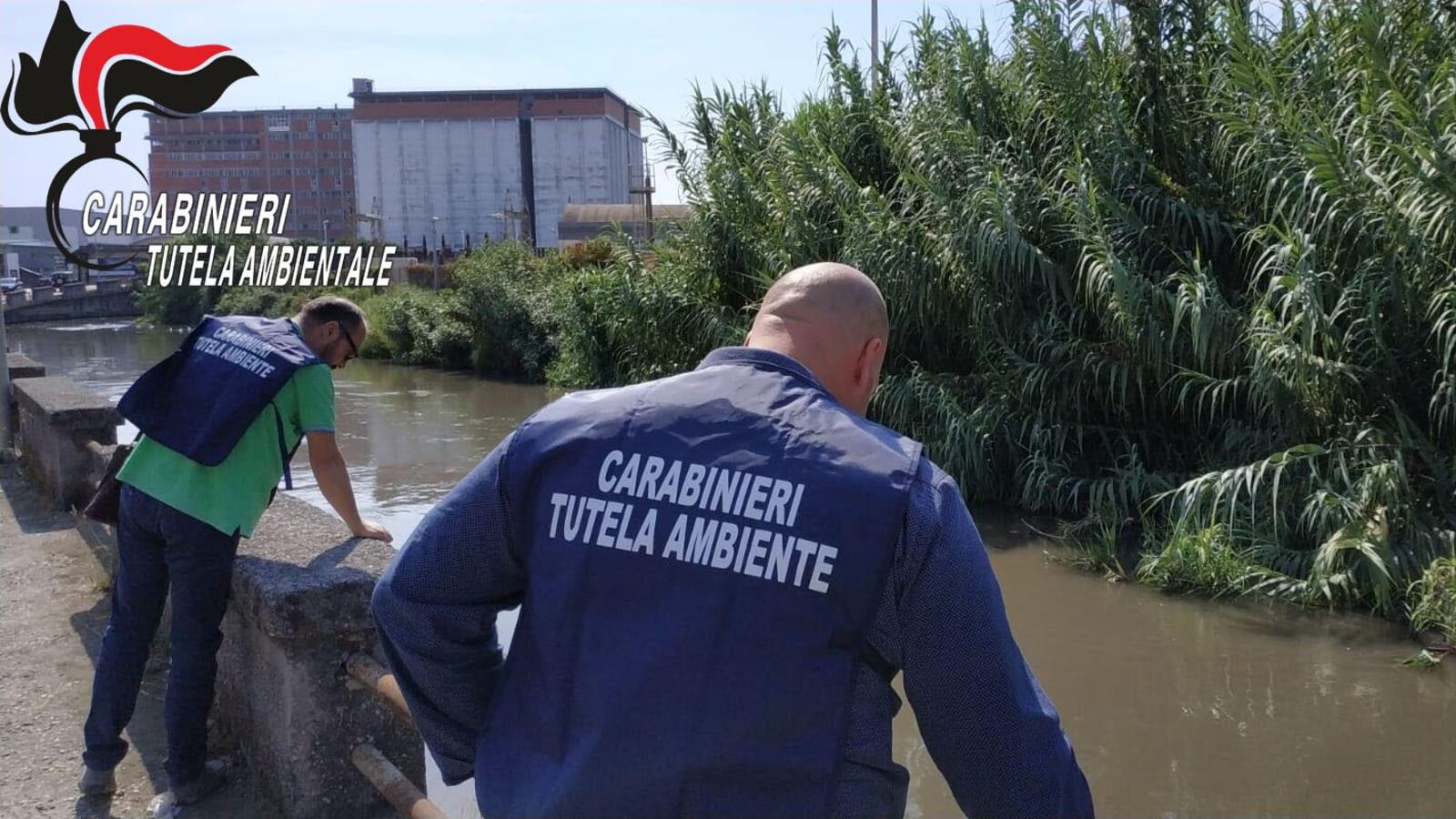 Scarichi illeciti nel fiume Sarno: autolavaggio sequestrato