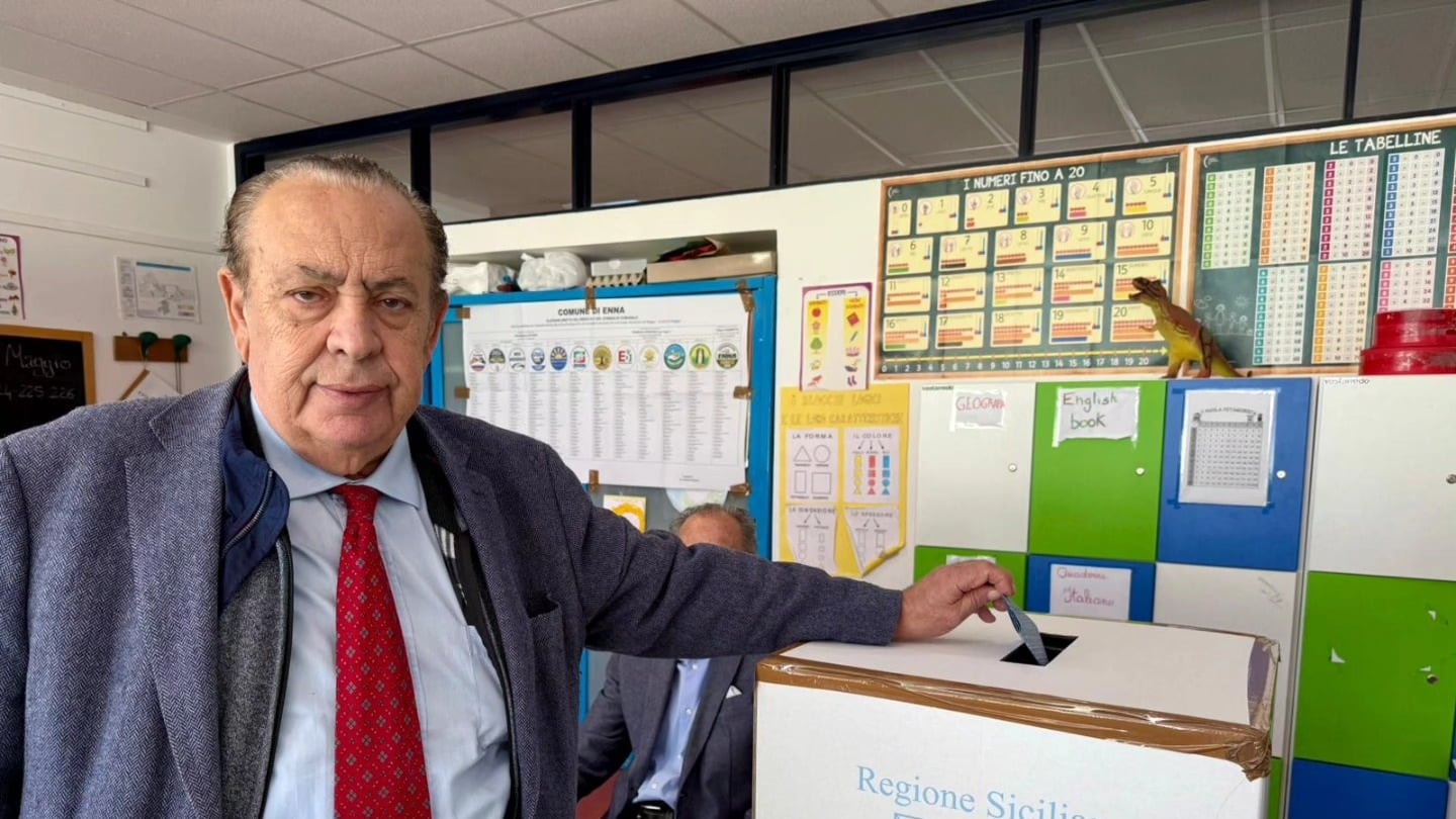Il “Barone rosso” Crisafulli umilia il Pd: “Senza simbolo ho vinto meglio”