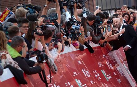 Pioggia di selfie per John Travolta al Festival del Cinema di Roma  5