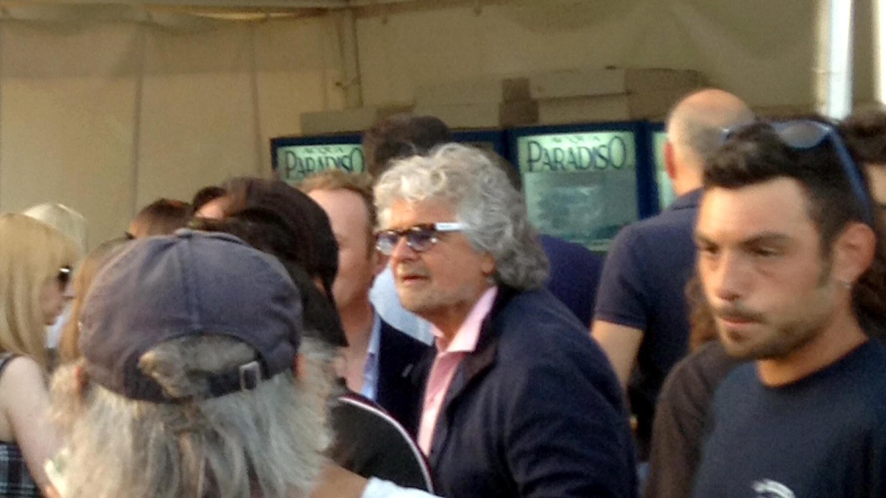 Rolling Stones, Grillo in tribuna vip: sfottò sul web