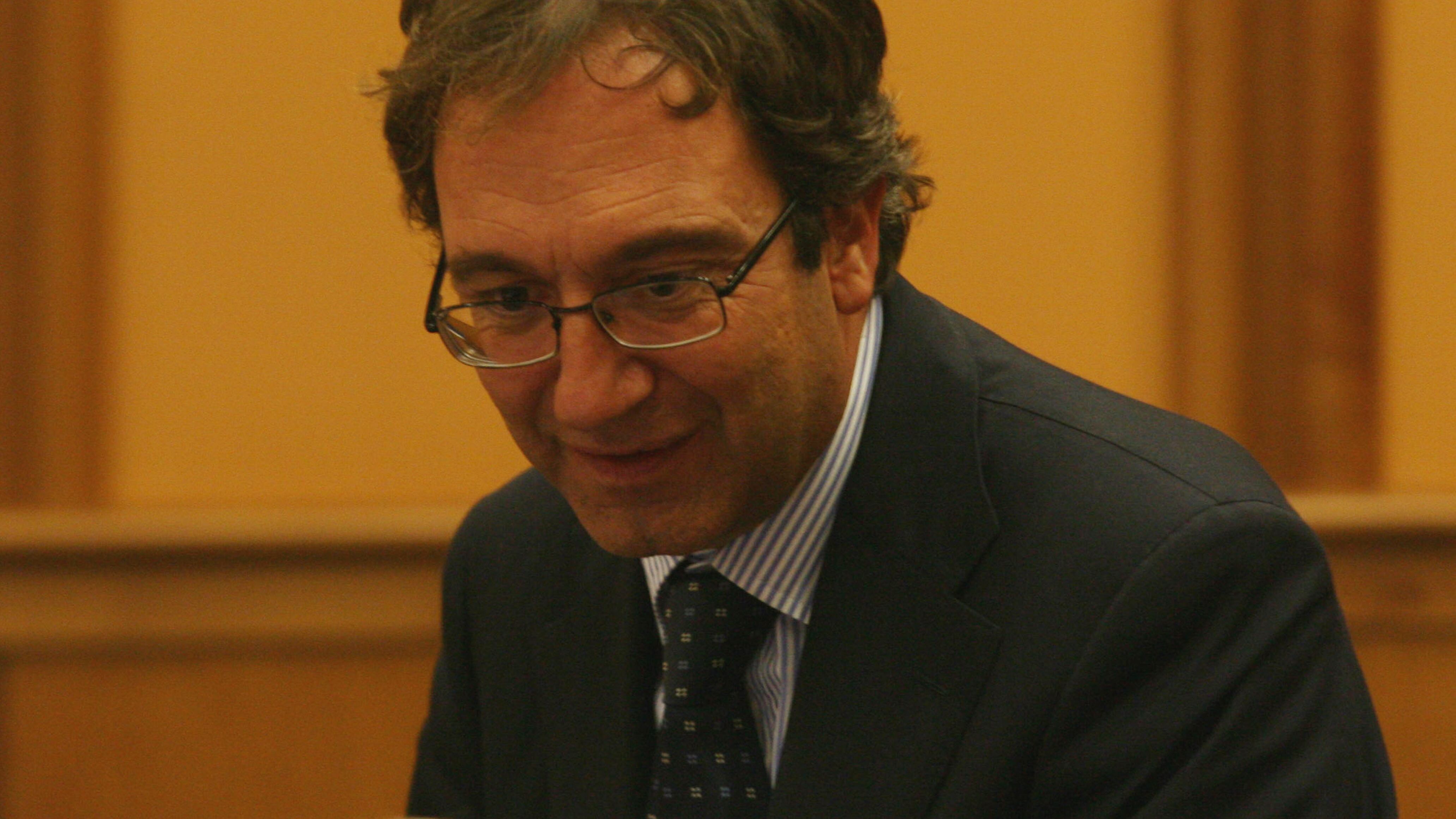 "Ora tutti insieme a lavoro". L'ultimo tweet di Bruno Astorre