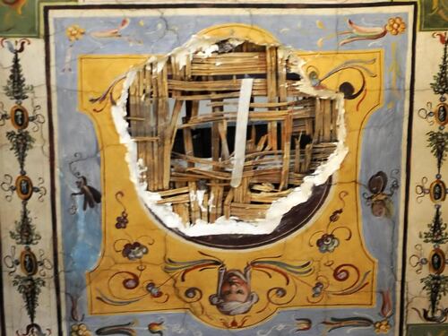 Graffio agli Uffizi, pugnalata all'Italia