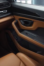 Urus 7