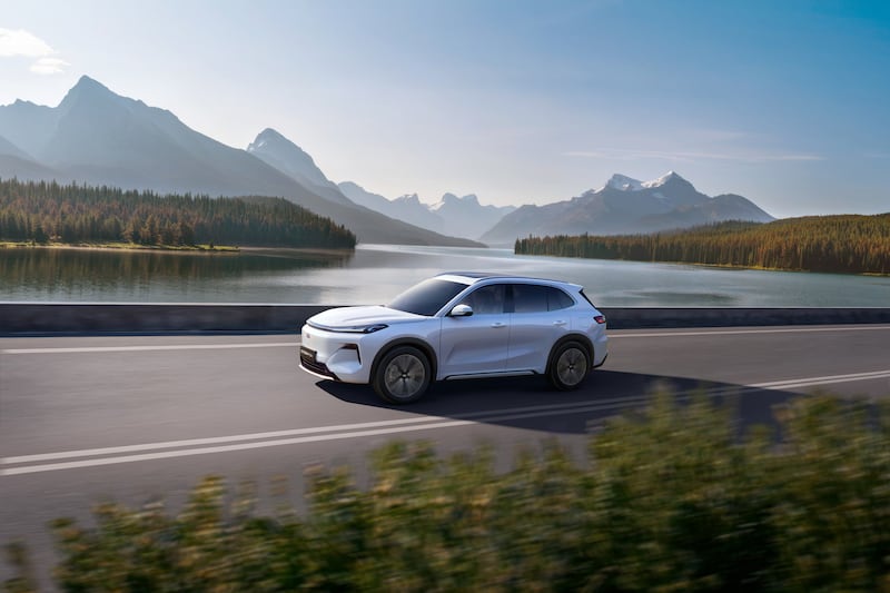 Quanto costa davvero mantenere un SUV ibrido plug- in in Italia: tagliandi, garanzia e consumi reali