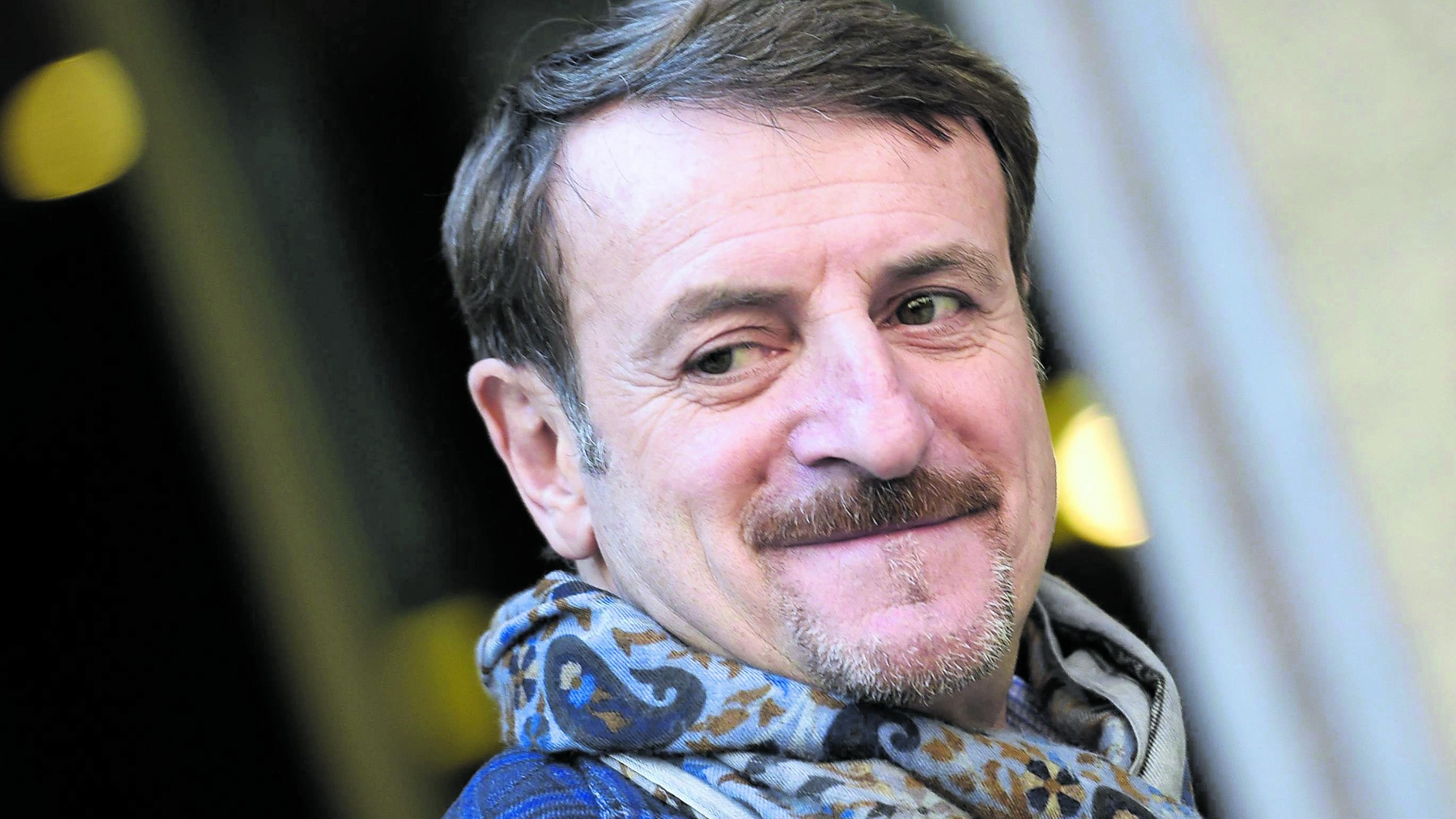 All'aperto e gratis. Il teatro con l'Apecar firmato da Poretti