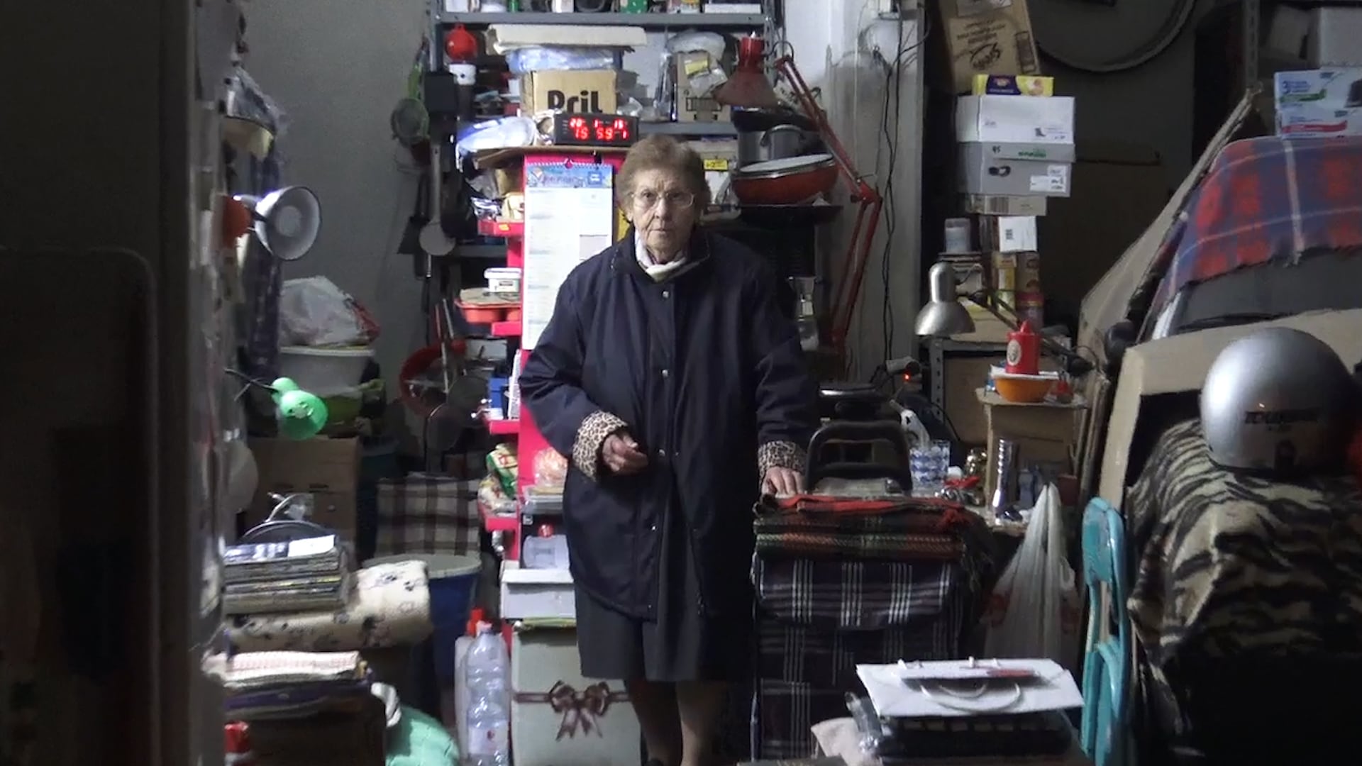 A 89 anni, vive da 4 in un box. Per lei non c'è una casa popolare