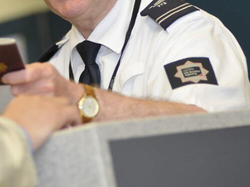Gatwick: a chi va in Italia la polizia non controlla i passaporti