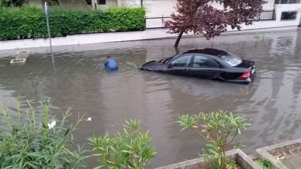 Maltempo, auto nel torrente: due morti nel Catanzarese