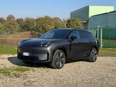 Lynk & Co 08: la gallery del nuovo suv ibrido plug-in 2