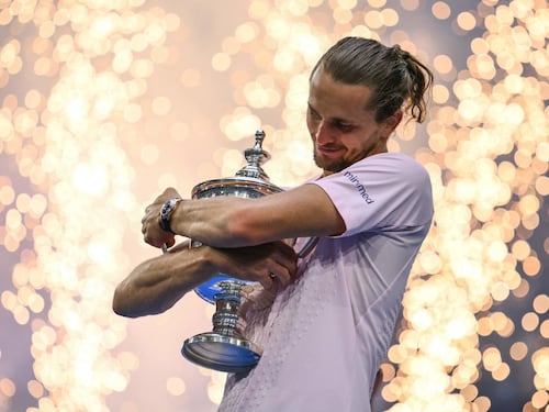 Us Open, Zverev è campione ma… non se ne accorge. Shelton sconfitto in 4 set, cosa è successo