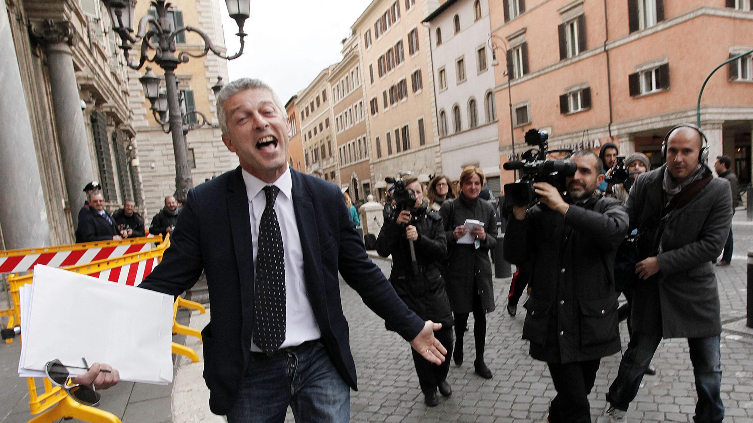 "Votate la sospensione" Ordine del Colle al Pd per scongiurare la crisi
