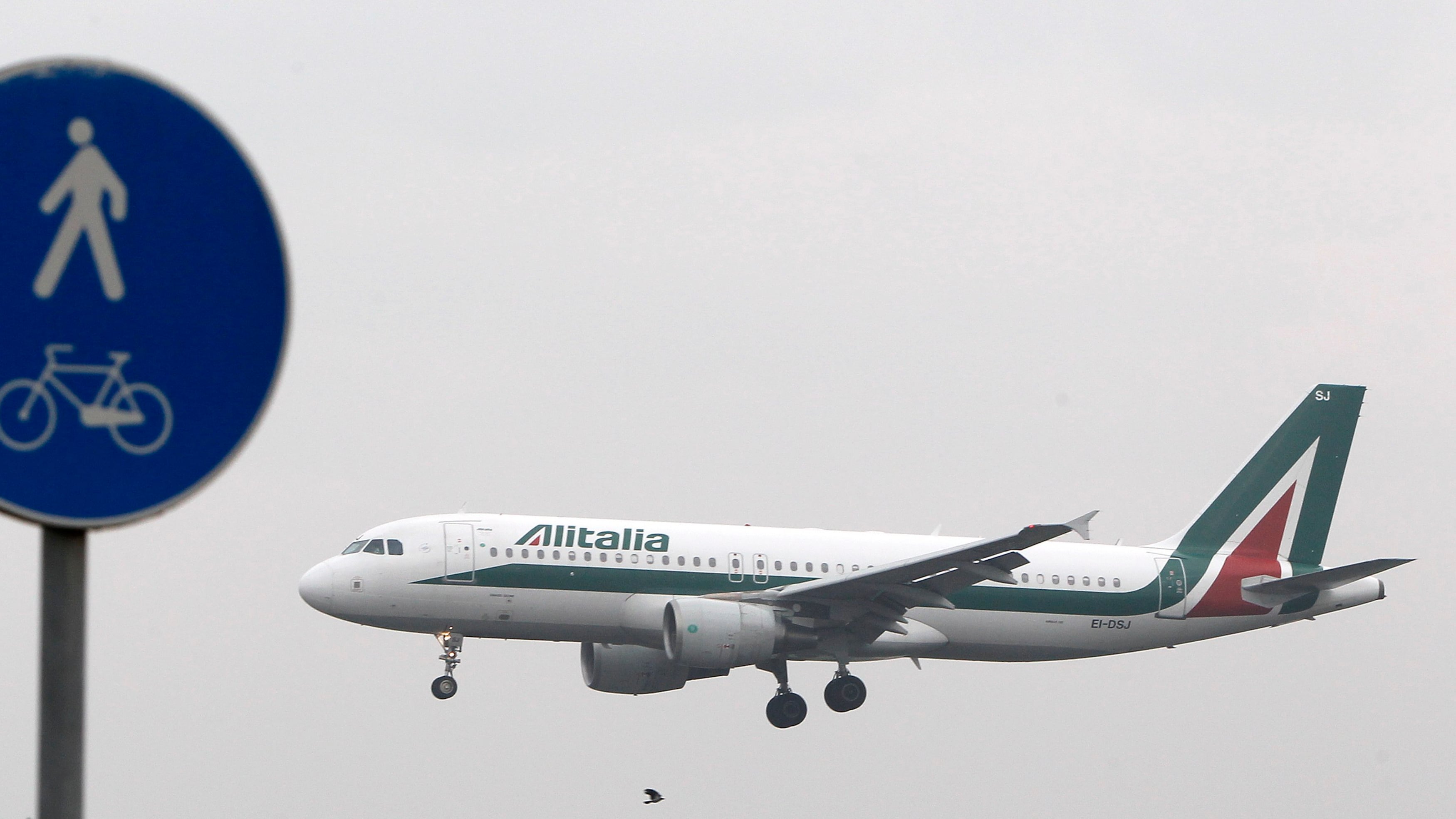 Alitalia-Poste, Ue pronta a esaminare il caso