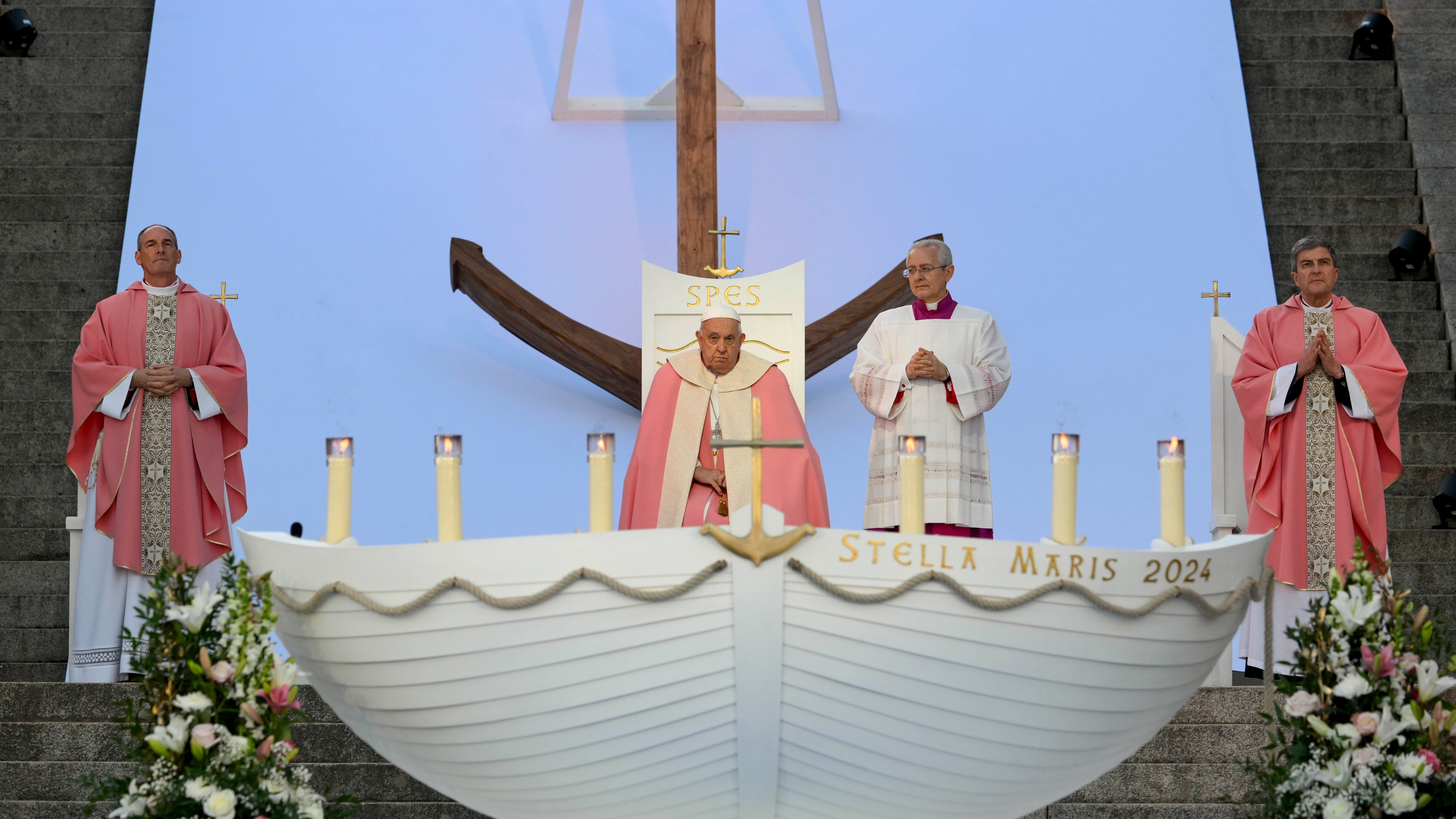 La prima volta di un Papa in Corsica e la messa a casa di Napoleone