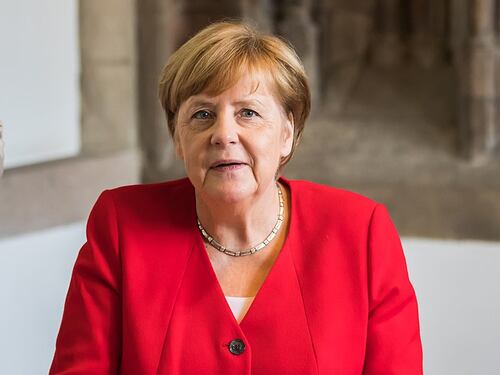 "Si riapre, ma il pericolo c'è". La Merkel striglia i tedeschi