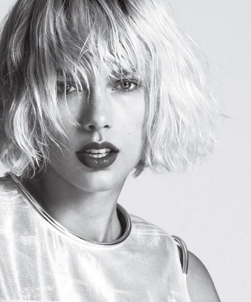 Taylor Swift: le foto e i look più sexy 16
