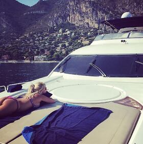 "Senza tette non hai il paradiso". ​Lo scatto hot di Wanda Nara 6
