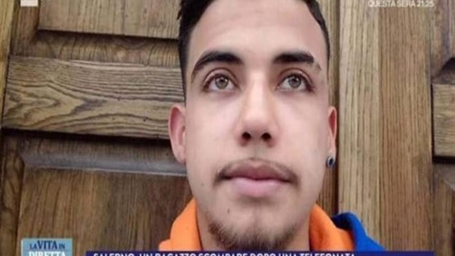 Massacrato a 18 anni con sette coltellate: è stato ucciso per poche dosi di marijuana