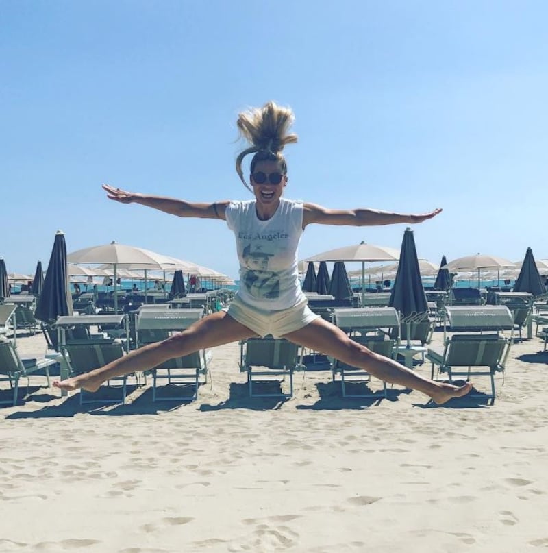Michelle Hunziker sexy in vacanza 9