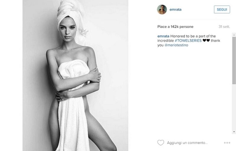 Emily Ratajkowski, seflie nudo allo specchio come Kim Kardashian: foto 18