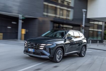 Hyundai Tucson 2024, guarda tutte le foto 10