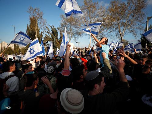 Israele in rivolta, Netanyahu si ferma. "Sulla giustizia niente guerra civile"