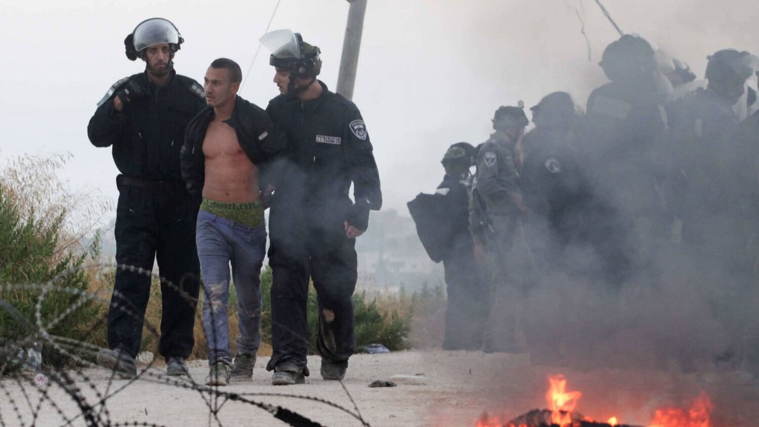 Israele, bagarre sugli insediamenti. Approvati trecento nuovi alloggi