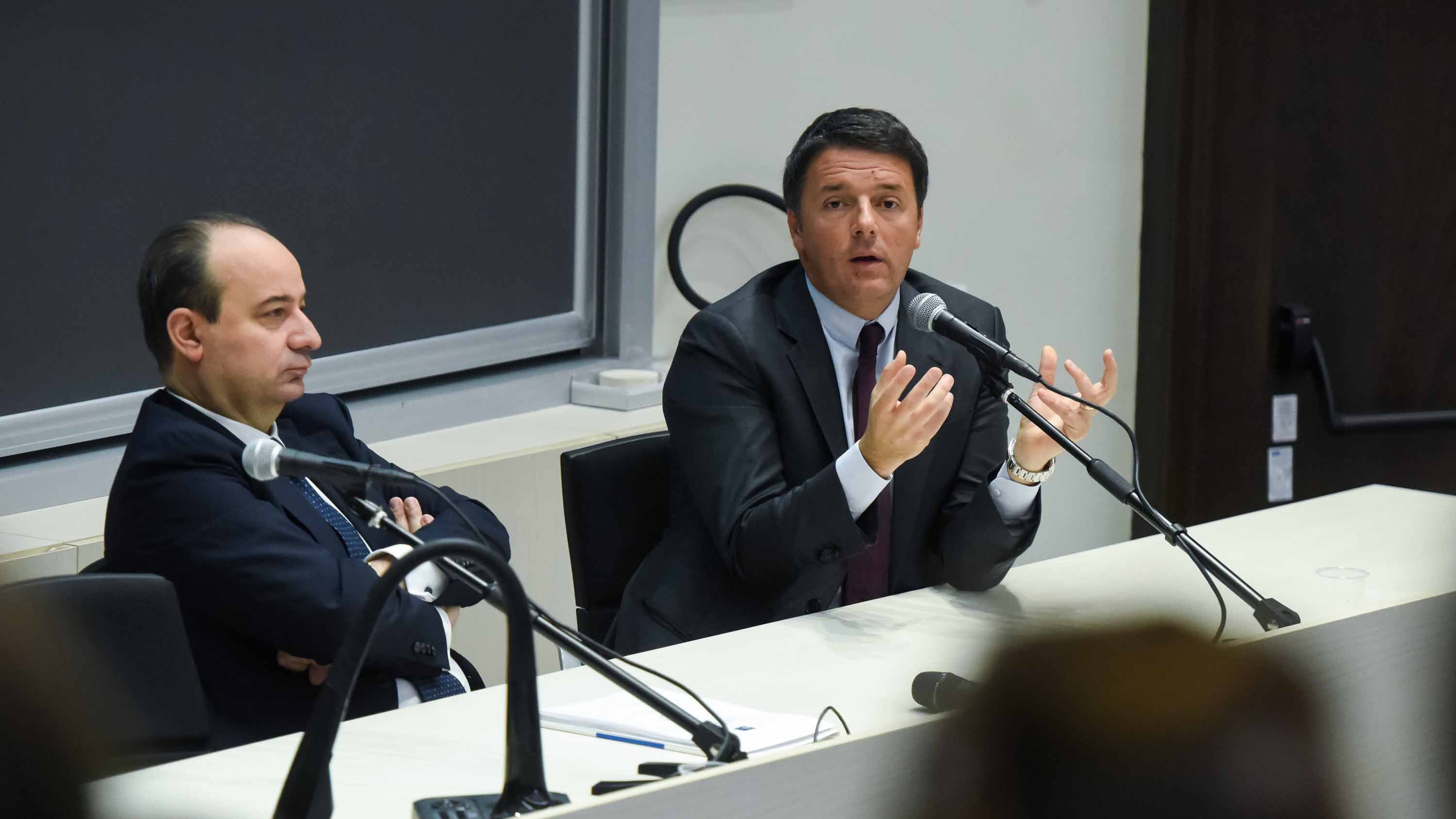Renzi: "Bicameralismo paritario sconfitta dei padri costituenti"