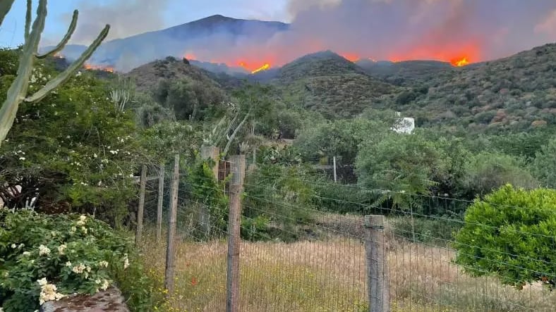 Prima l'incendio poi la richiesta di tornare: ecco cosa sta succedendo al film della Angiolini