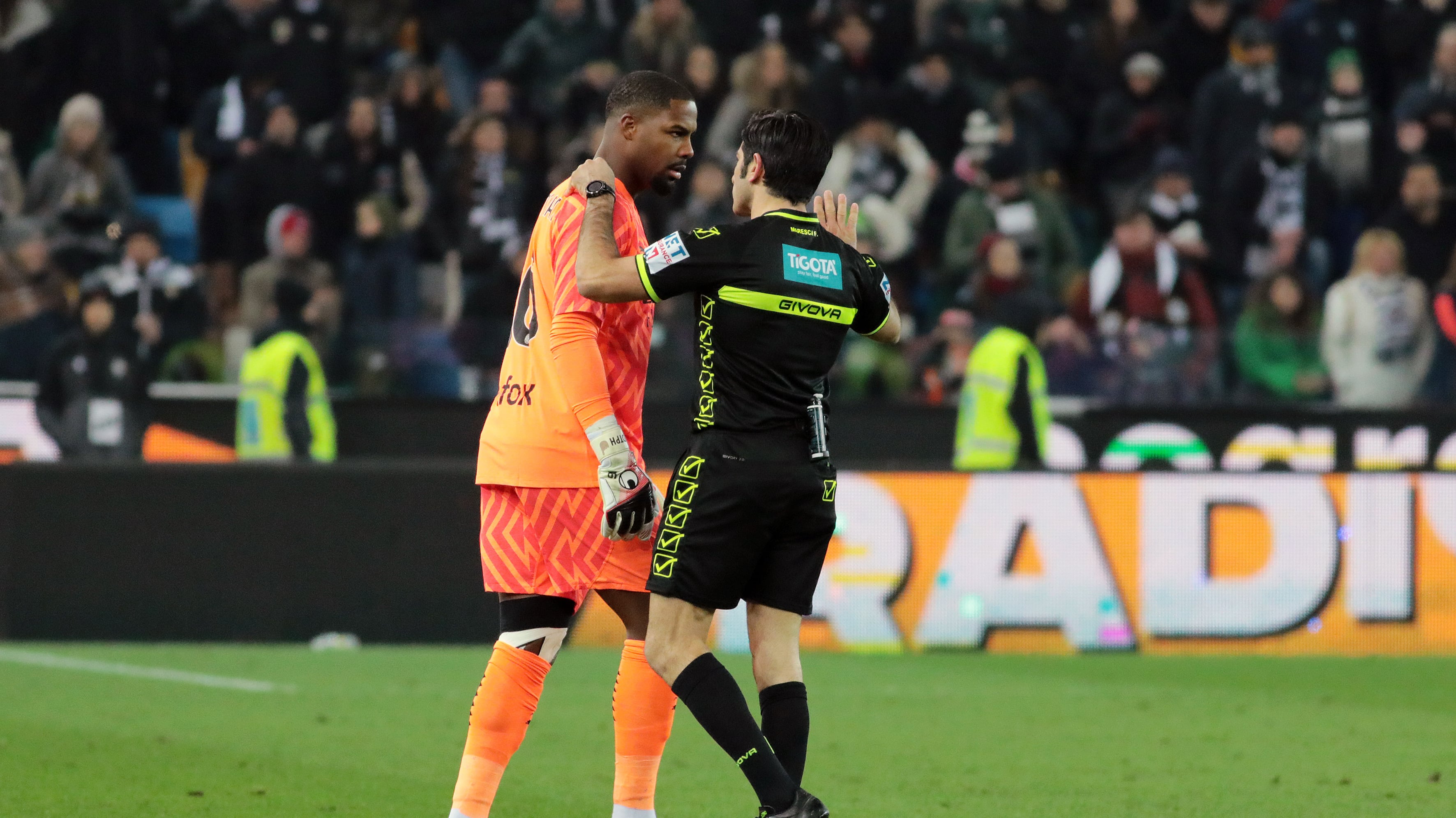 "Udinese e Procura complici se non puniranno i razzisti"