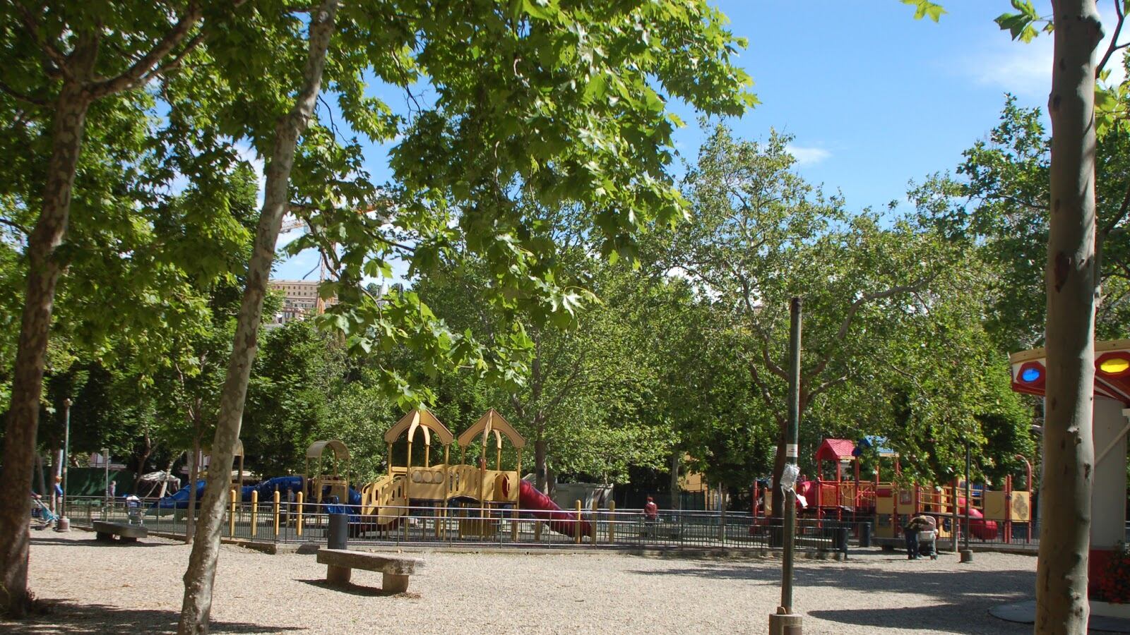 Molesta minorenni al parco: arrestato maniaco, oltre 10 casi sospetti