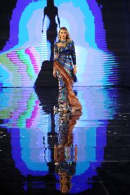 L'alta moda è di casa nel Kuwait: ecco la "Magic Orient Fashion Show" 8