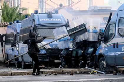 Scontri a Roma alla manifestazione pro Palestina 8
